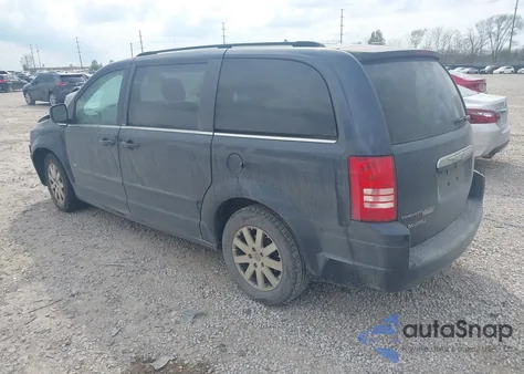 2008 Chrysler Town & Country Touring from USA, damaged, VIN 2A8HR54P48R844081
